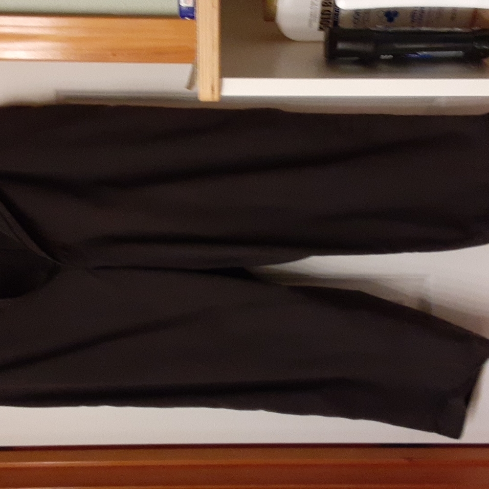 Elisabeth Cropped Capri 20P - Picture 2 of 4